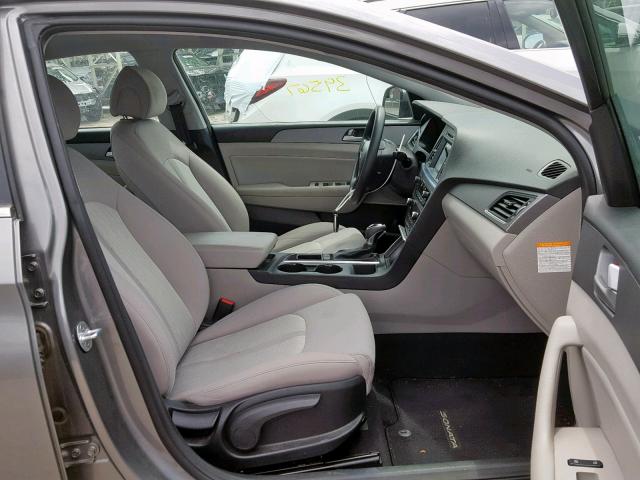 KMHE24L16HA055551 - 2017 HYUNDAI SONATA HYB GRAY photo 5