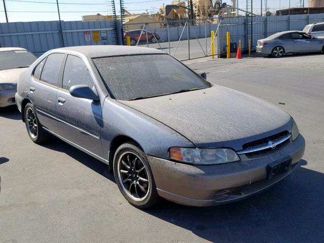 1N4DL01D9YC163546 - 2000 NISSAN ALTIMA XE BLUE photo 1