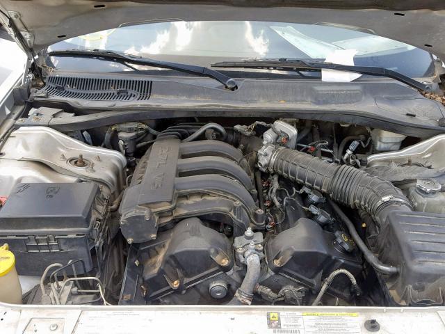 2D8FV47T28H219943 - 2008 DODGE MAGNUM SILVER photo 7