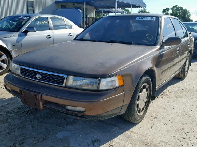 JN1HJ01F2NT004174 - 1992 NISSAN MAXIMA GXE BROWN photo 2