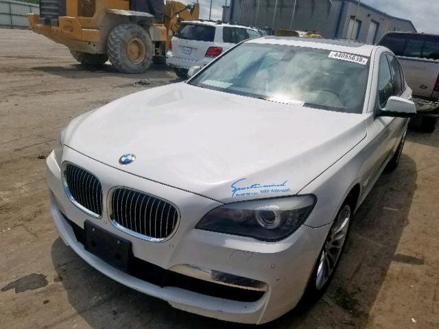 WBAKC6C50AC393702 - 2010 BMW 750 I WHITE photo 2