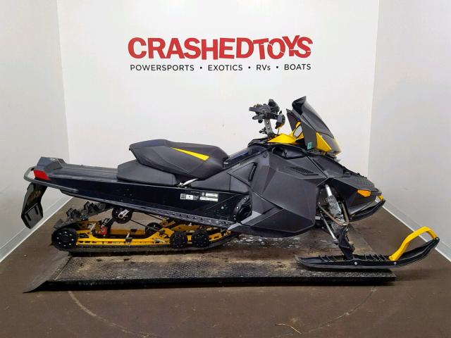 2BPSUGDA5DV000085 - 2013 SKI DOO RENEGADE YELLOW photo 1