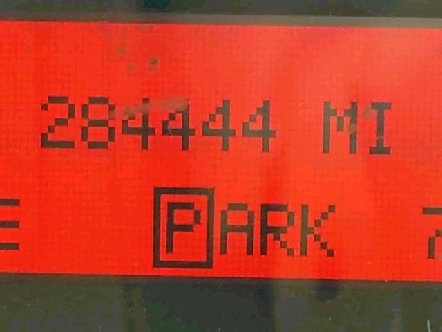 2G2WP552X61246911 - 2006 PONTIAC GRAND PRIX GOLD photo 8