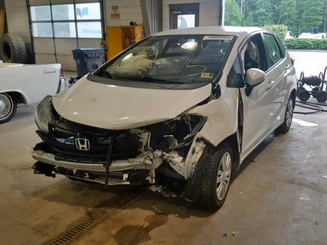 3HGGK5H53HM708565 - 2017 HONDA FIT LX WHITE photo 2