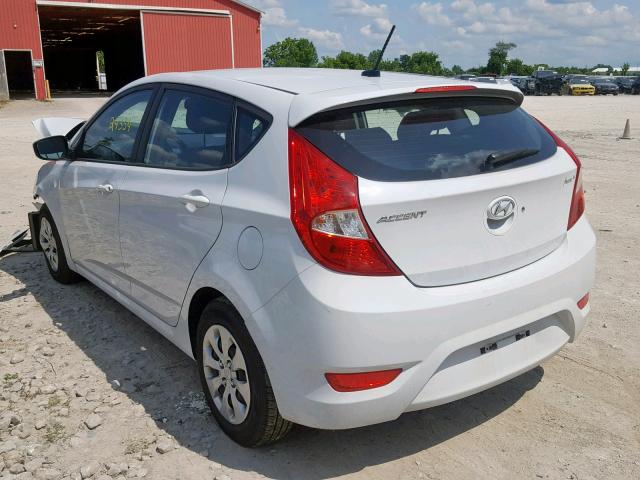 KMHCT5AE7HU369370 - 2017 HYUNDAI ACCENT SE WHITE photo 3