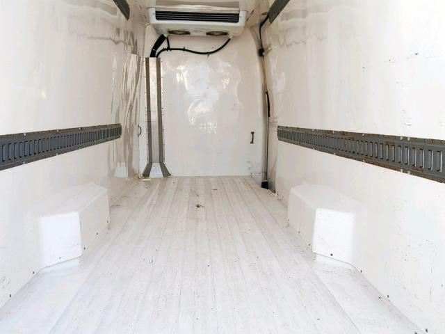 WDYPE8CC8D5777382 - 2013 FREIGHTLINER SPRINTER 2 WHITE photo 6