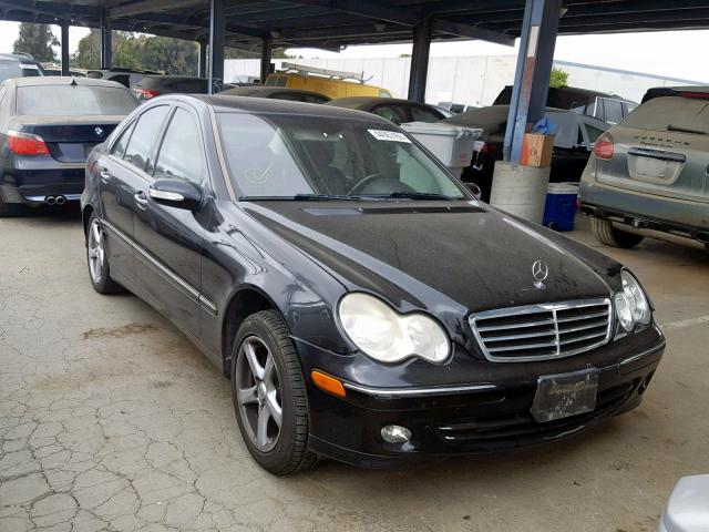 WDBRF61J05A653315 - 2005 MERCEDES-BENZ C 240 BLACK photo 1