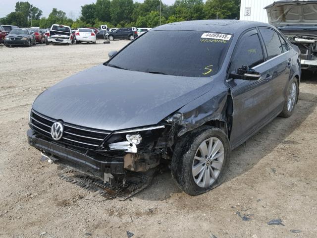 3VWLA7AJ1FM340965 - 2015 VOLKSWAGEN JETTA TDI GRAY photo 2