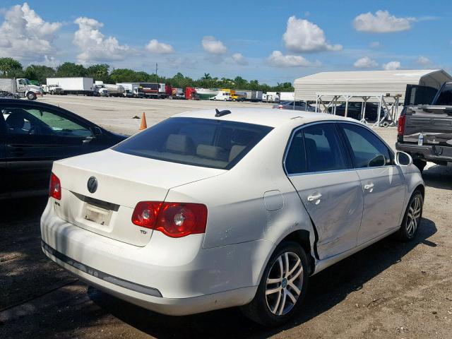 3VWST71K66M740096 - 2006 VOLKSWAGEN JETTA TDI WHITE photo 4