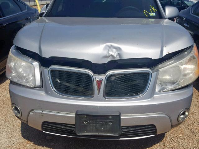 2CKDL73F266106220 - 2006 PONTIAC TORRENT SILVER photo 9