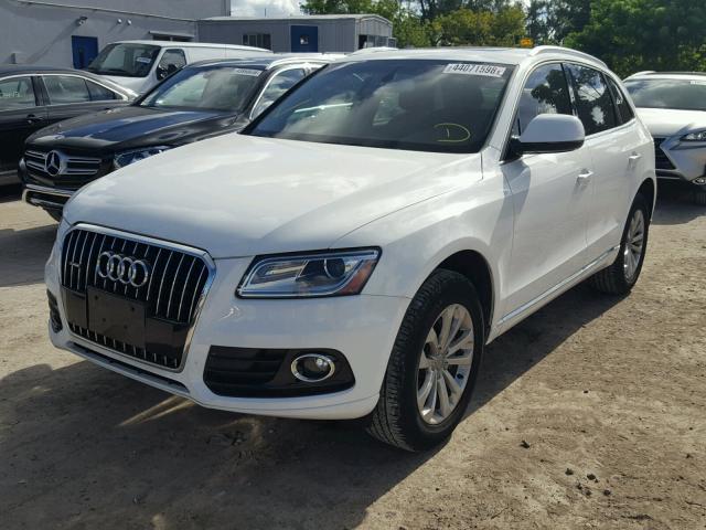 WA1C2AFP8GA146310 - 2016 AUDI Q5 PREMIUM WHITE photo 2