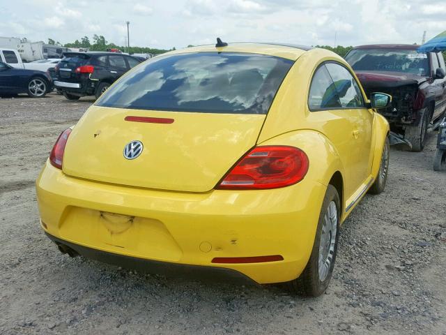 3VWJX7AT7DM670162 - 2013 VOLKSWAGEN BEETLE YELLOW photo 4