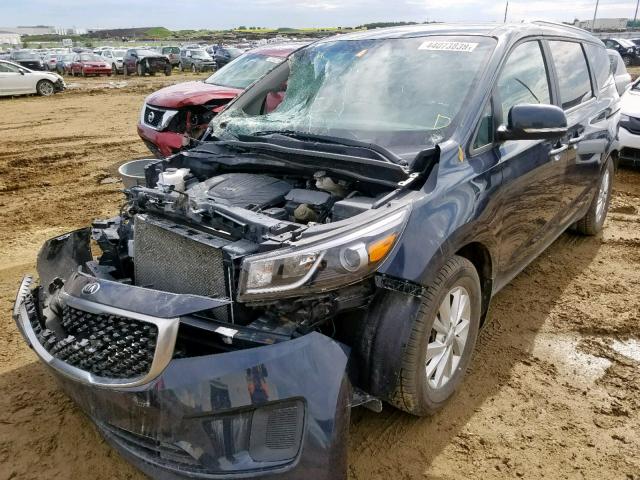 KNDMB5C13G6101859 - 2016 KIA SEDONA LX BLUE photo 2