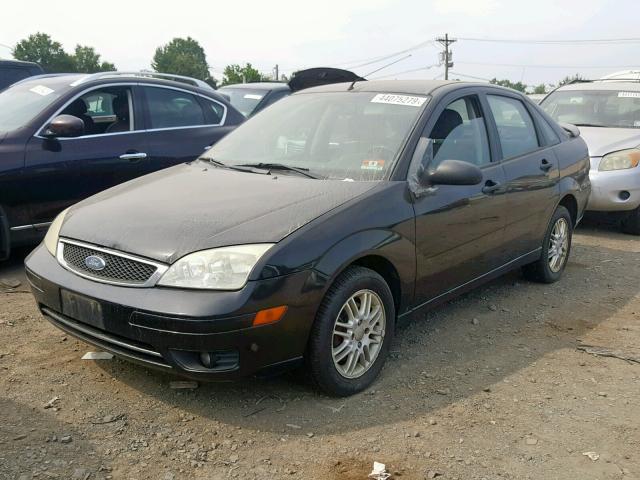 1FAFP34N07W156517 - 2007 FORD FOCUS ZX4 BLACK photo 2