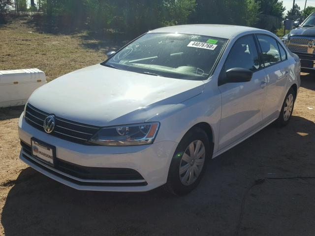 3VW2K7AJ4FM413108 - 2015 VOLKSWAGEN JETTA BASE 白色 照片 2