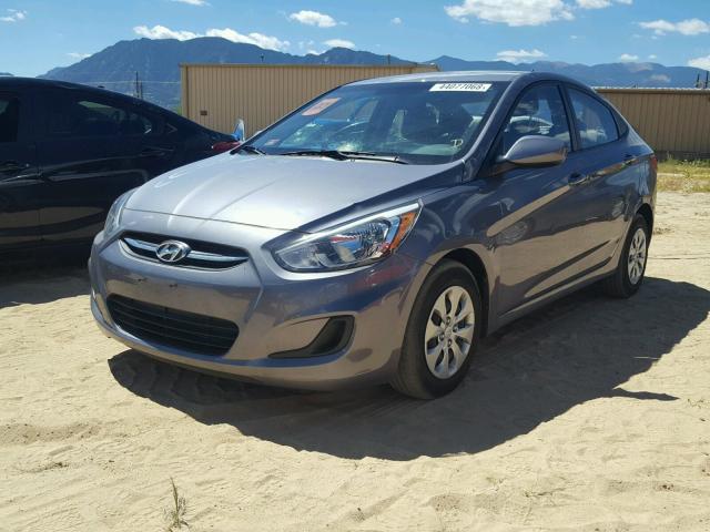 KMHCT4AE0GU117615 - 2016 HYUNDAI ACCENT SE GRAY photo 2