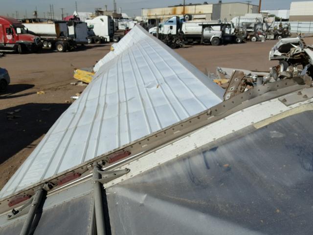 AZ370899 - 2001 UTILITY TRAILER WHITE photo 7