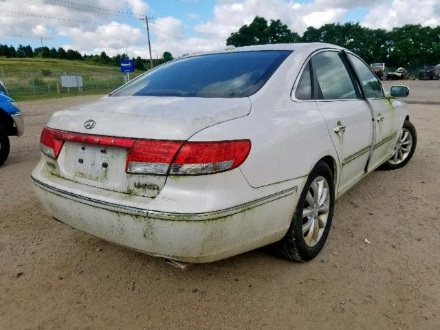 KMHFC46F57A205978 - 2007 HYUNDAI AZERA SE WHITE photo 4