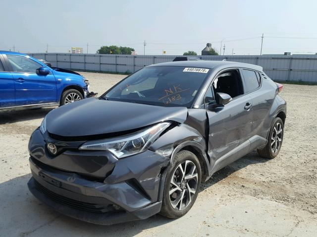 NMTKHMBX2JR016183 - 2018 TOYOTA C-HR XLE GRAY photo 2