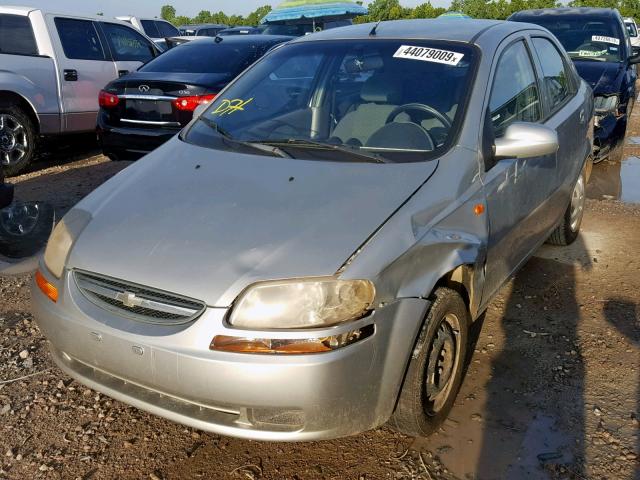 KL1TJ526X4B219302 - 2004 CHEVROLET AVEO LS GRAY photo 2