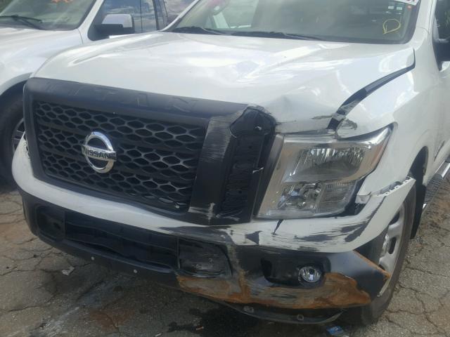 1N6AA1EK8HN513932 - 2017 NISSAN TITAN S WHITE photo 9