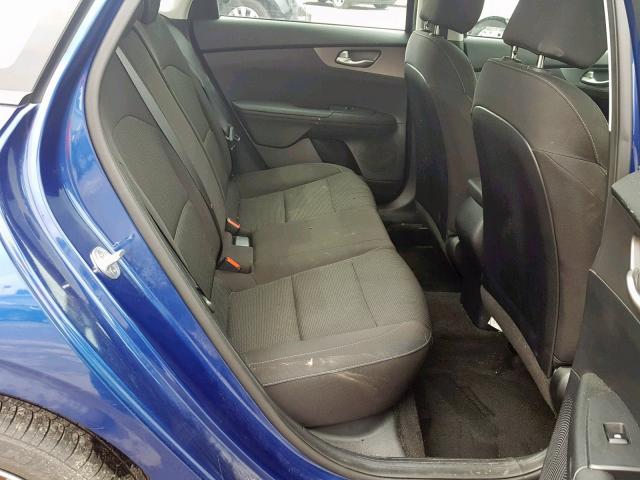 3KPF24AD2KE006759 - 2019 KIA FORTE FE BLUE photo 6