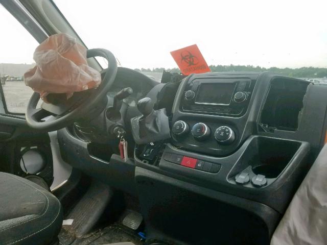 3C6TRVBG8JE157981 - 2018 RAM PROMASTER 白色 照片 9