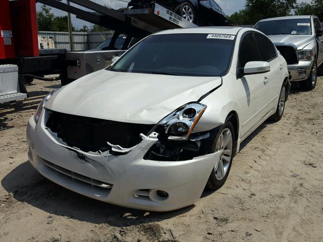 1N4BL2AP2CC135769 - 2012 NISSAN ALTIMA SR WHITE photo 2