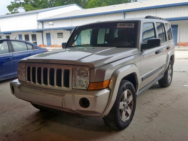 1J8HH48N56C359878 - 2006 JEEP COMMANDER SILVER photo 2