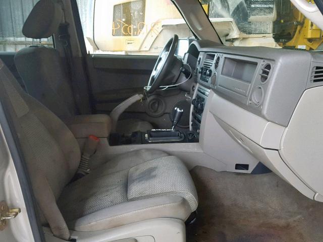 1J8HH48N56C359878 - 2006 JEEP COMMANDER SILVER photo 5