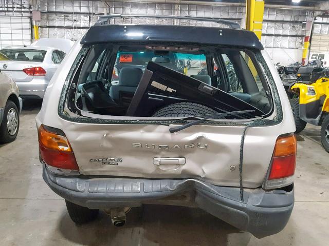 JF1SF635XYH715923 - 2000 SUBARU FORESTER L SILVER photo 9