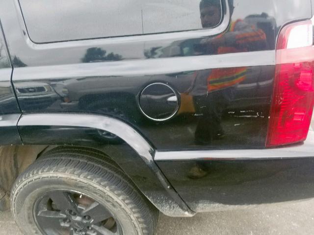 1J8HH48K56C215589 - 2006 JEEP COMMANDER BLACK photo 9