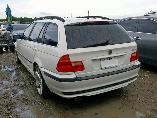 WBAEN334X4PC13171 - 2004 BMW 325 IT WHITE photo 3