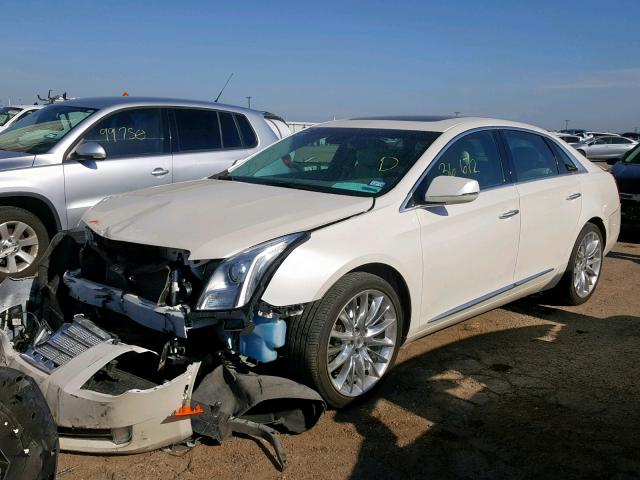 2G61V5S38D9239319 - 2013 CADILLAC XTS PLATIN WHITE photo 2