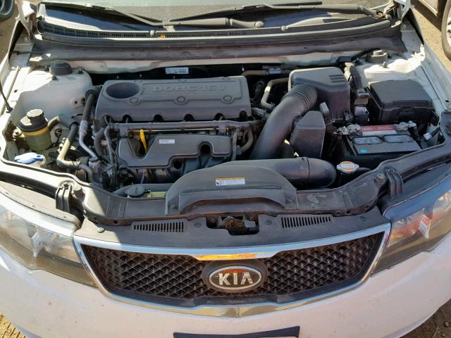 KNAFU4A23A5298650 - 2010 KIA FORTE EX WHITE photo 7