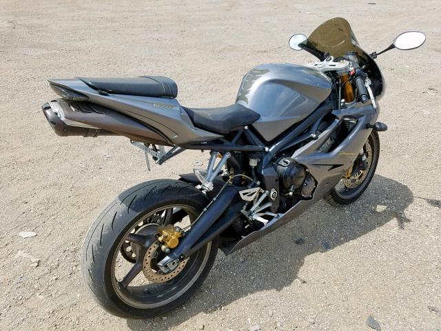 SMTD00NS56J261432 - 2006 TRIUMPH MOTORCYCLE DAYTONA 67 GRAY photo 4