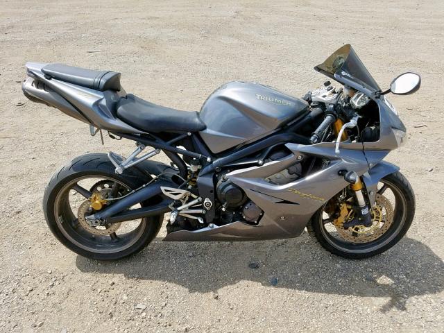 SMTD00NS56J261432 - 2006 TRIUMPH MOTORCYCLE DAYTONA 67 GRAY photo 9