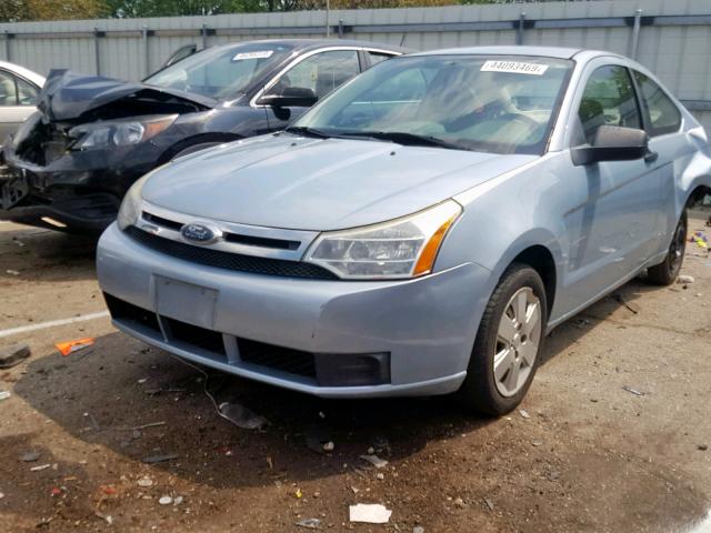 1FAHP32N98W131984 - 2008 FORD FOCUS S/SE BLUE photo 2