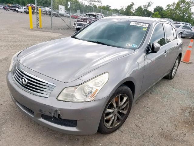 JNKCV61F99M354723 - 2009 INFINITI G37 GRAY photo 2