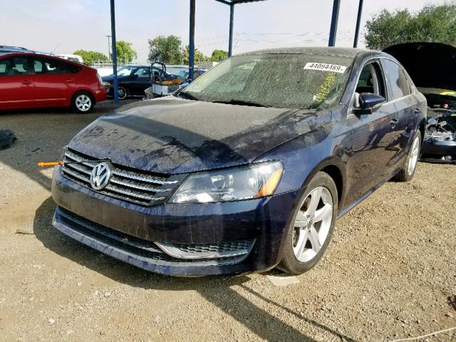 1VWBP7A36CC041349 - 2012 VOLKSWAGEN PASSAT SE BLUE photo 2