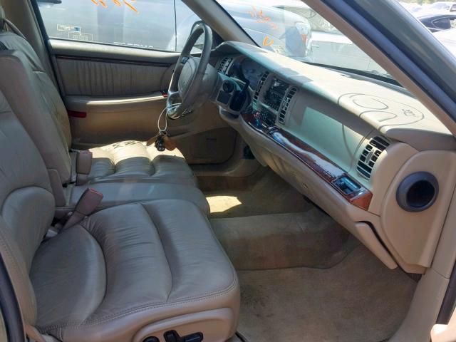 1G4CU5219W4612361 - 1998 BUICK PARK AVENU BEIGE photo 5