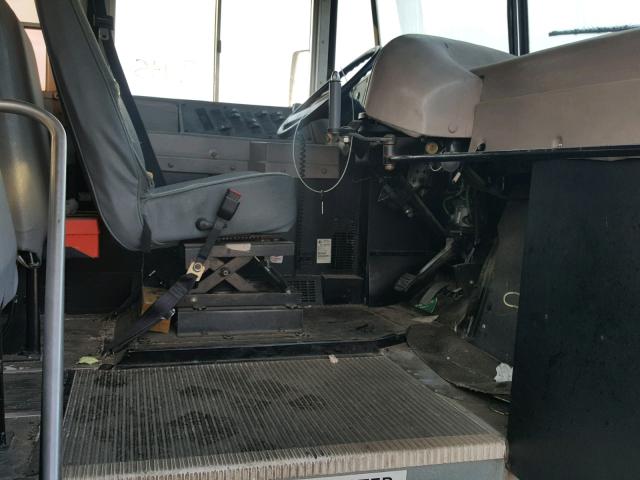 4DRBRABN24B974338 - 2004 IC CORPORATION 3000 ყვითელი ფოტო 5