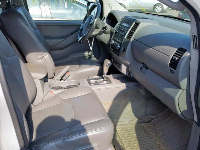 1N6AD0EV1AC404841 - 2010 NISSAN FRONTIER C SILVER photo 5