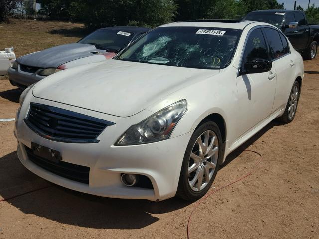 JN1CV6AR1CM670817 - 2012 INFINITI G37 WHITE photo 2