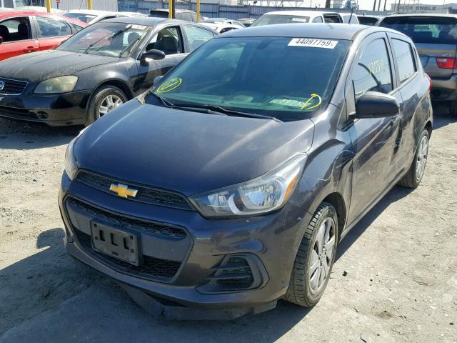 KL8CB6SA6GC568626 - 2016 CHEVROLET SPARK LS GRAY photo 2