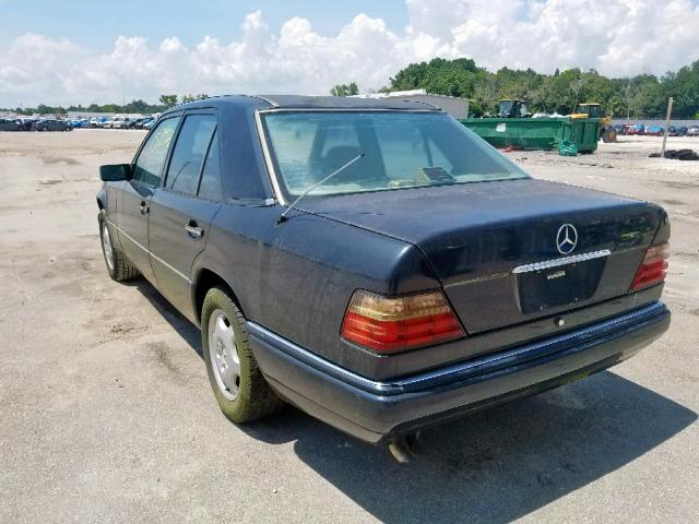 WDBEA32E3SC255366 - 1995 MERCEDES-BENZ E 320 BASE BLUE photo 3