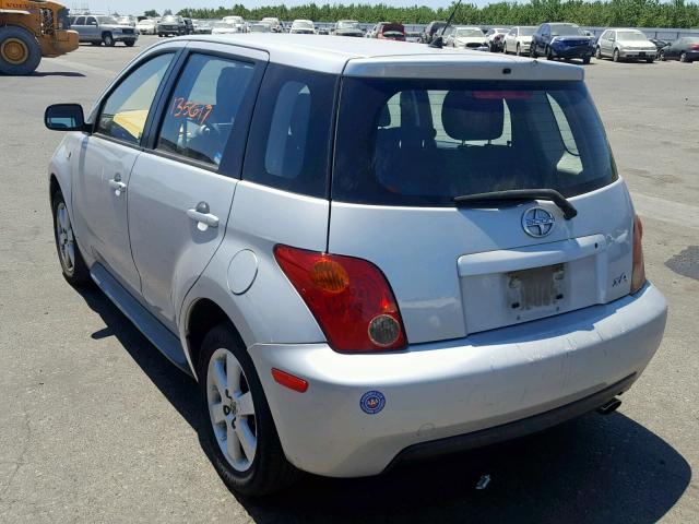 JTKKT624740044837 - 2004 TOYOTA SCION XA SILVER photo 3