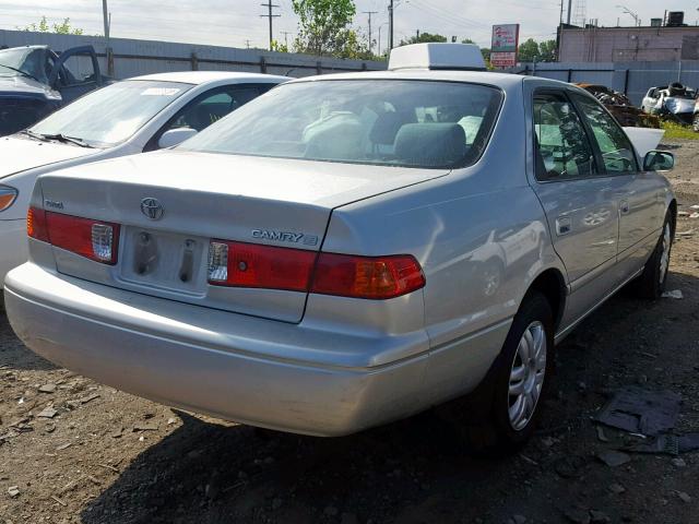 4T1BG22K1YU662426 - 2000 TOYOTA CAMRY CE SILVER photo 4