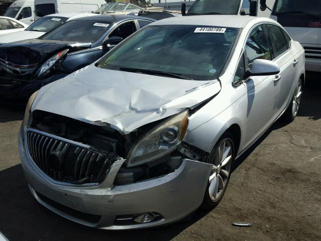 1G4PR5SK4D4231607 - 2013 BUICK VERANO CON SILVER photo 2