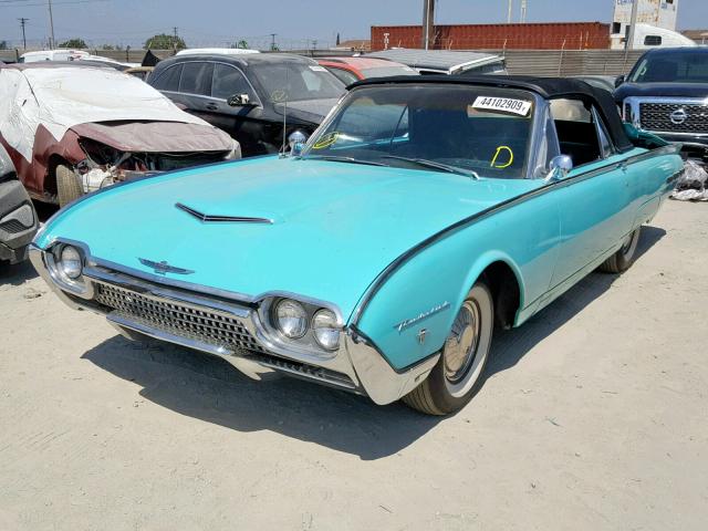 2Y85Z141279 - 1962 FORD T BIRD BLUE photo 2